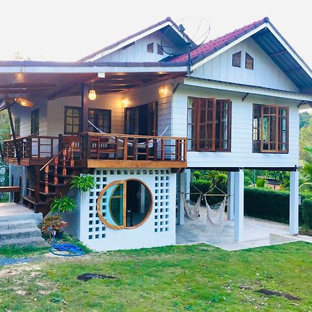Baan Sangchan Ko Kut Luaran gambar