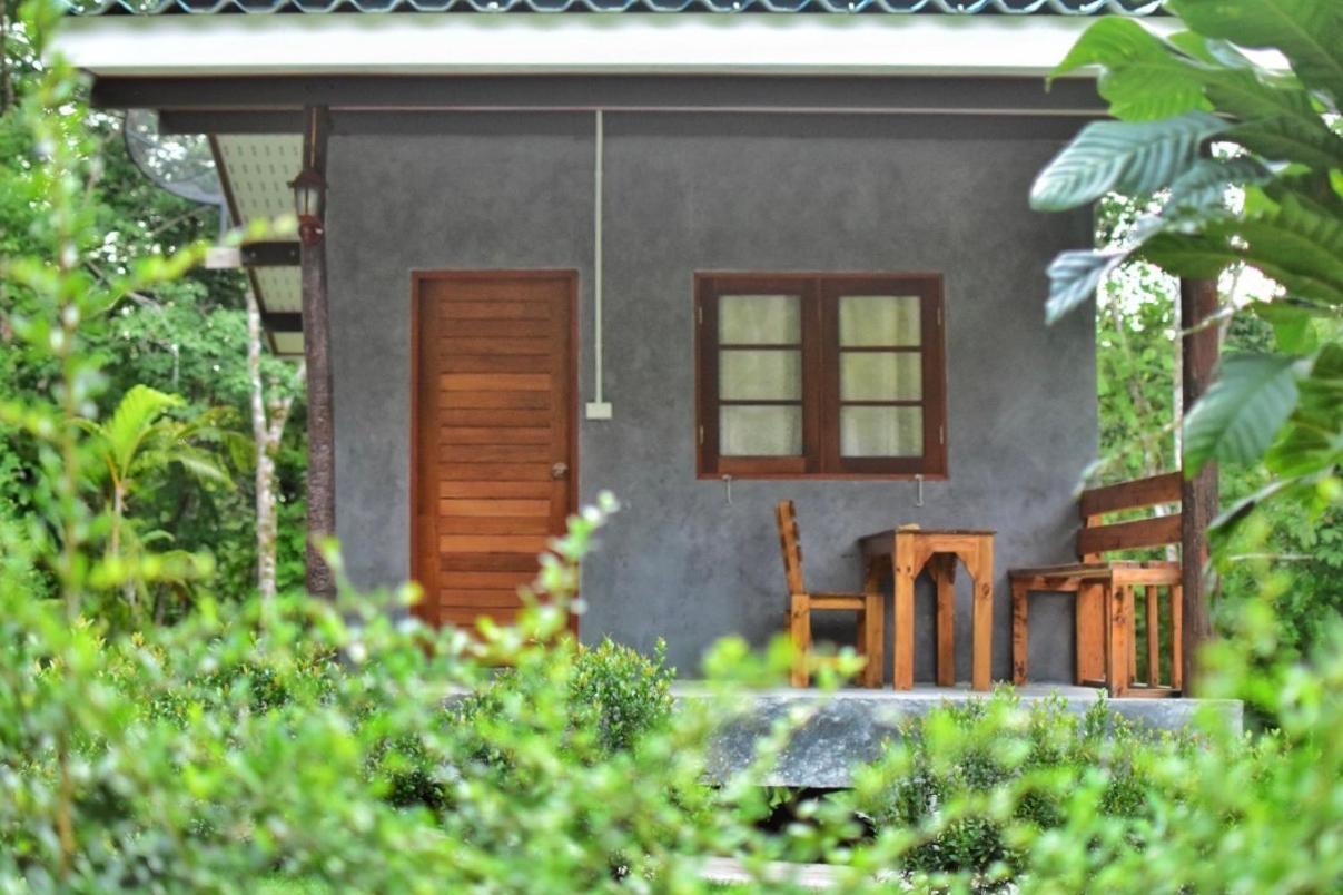 Baan Sangchan Ko Kut Luaran gambar