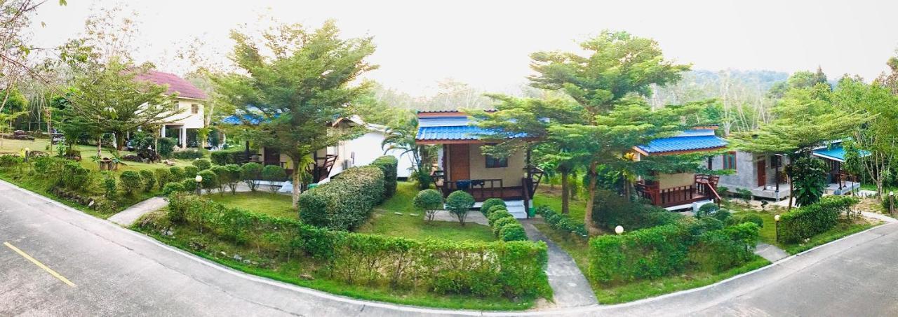 Baan Sangchan Ko Kut Luaran gambar